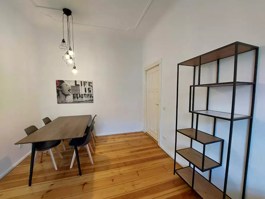 Immagine 4 di Appartamento in affitto  in Elsenstraße a Berlin
