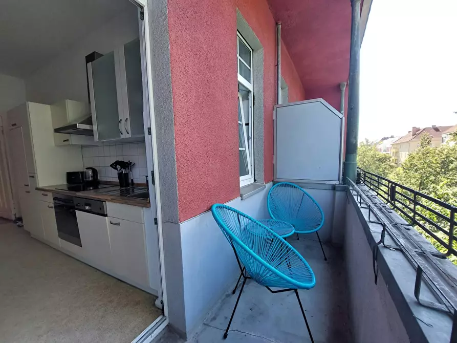Immagine 2 di Appartamento in affitto  in Elsenstraße a Berlin