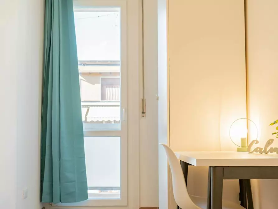 Immagine 3 di Camera in affitto  in Via Donatello a Milano