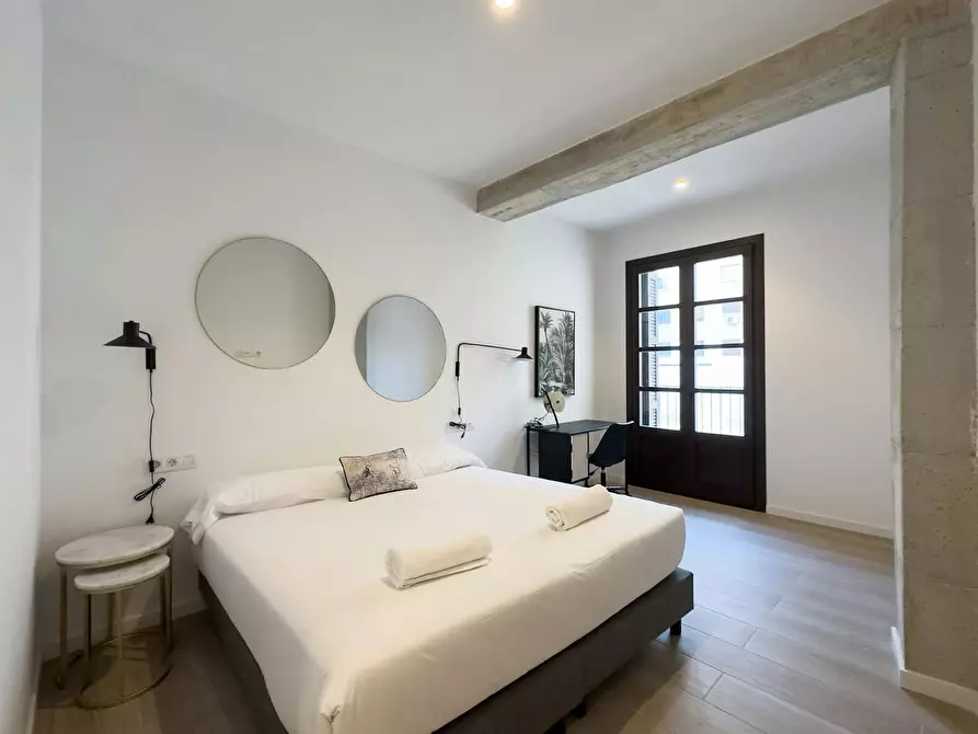 Immagine 4 di Appartamento in affitto  in Carrer de Sant Pere Més Baix a Barcelona