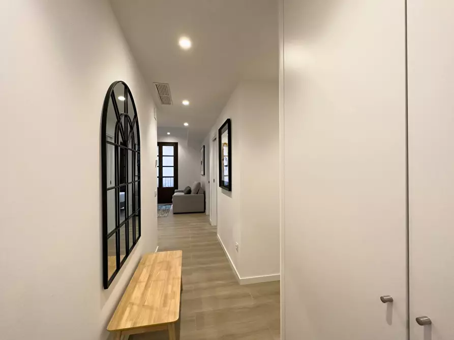 Immagine 3 di Appartamento in affitto  in Carrer de Sant Pere Més Baix a Barcelona