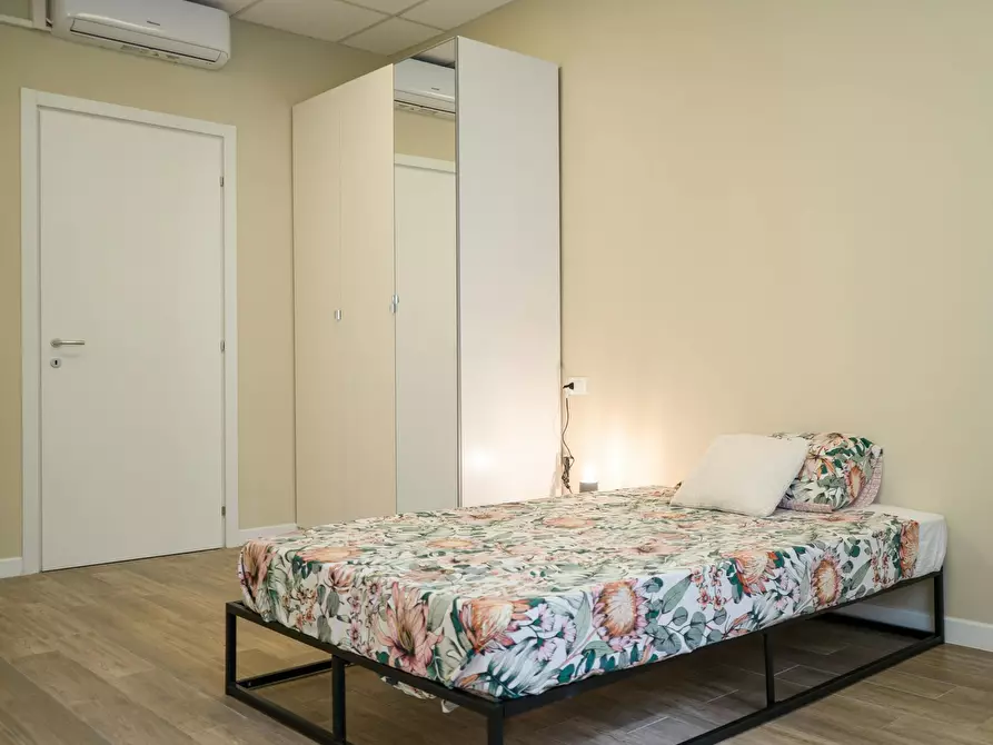 Immagine 2 di Camera in affitto  in Via Andrea Palladio a Milano