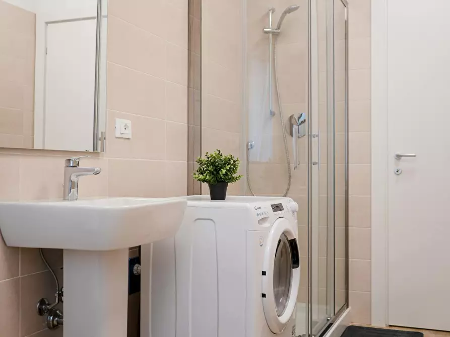 Immagine 8 di Camera in affitto  in Via Andrea Palladio a Milano