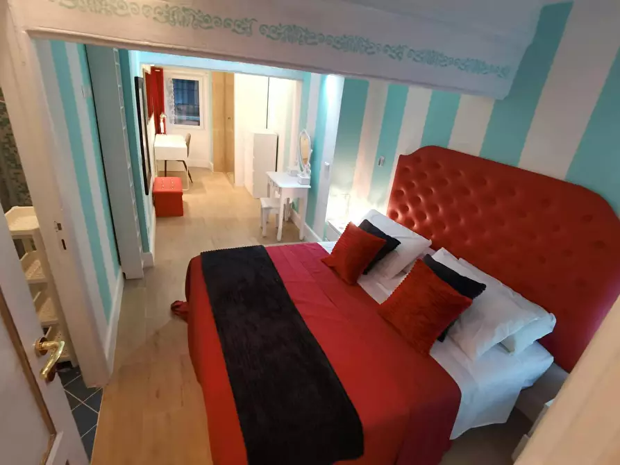 Immagine 4 di Camera in affitto  in Via delle Belle Donne a Firenze