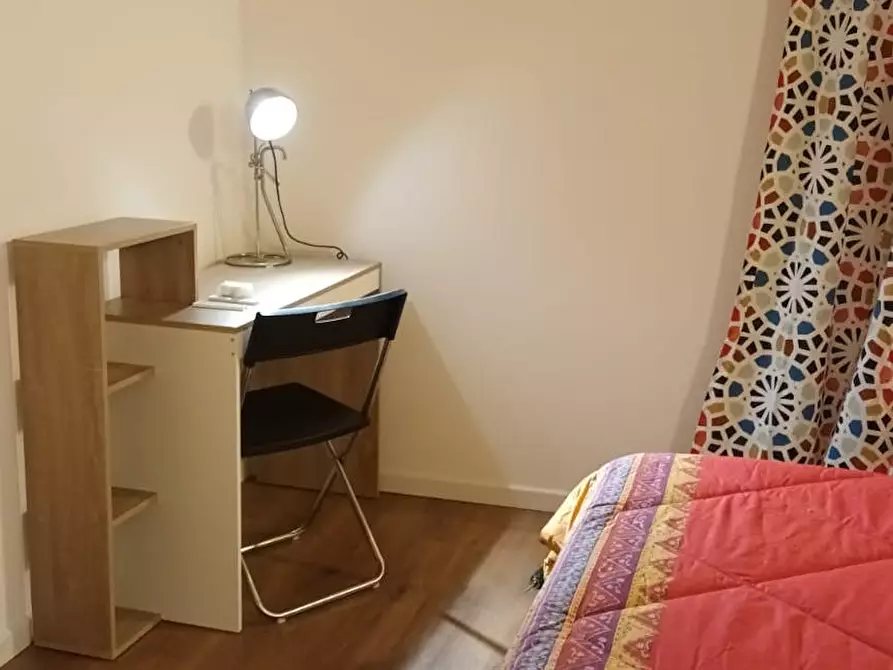 Immagine 2 di Camera in affitto  in Via Monte Sabotino a Paderno Dugnano