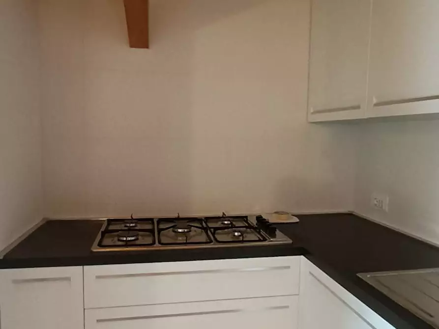 Immagine 5 di Camera in affitto  in Via Monte Sabotino a Paderno Dugnano