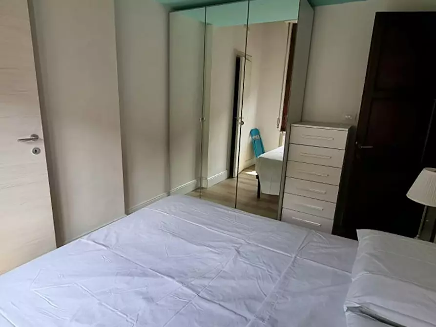 Immagine 2 di Camera in affitto  in Via dei Martiri del Popolo a Firenze