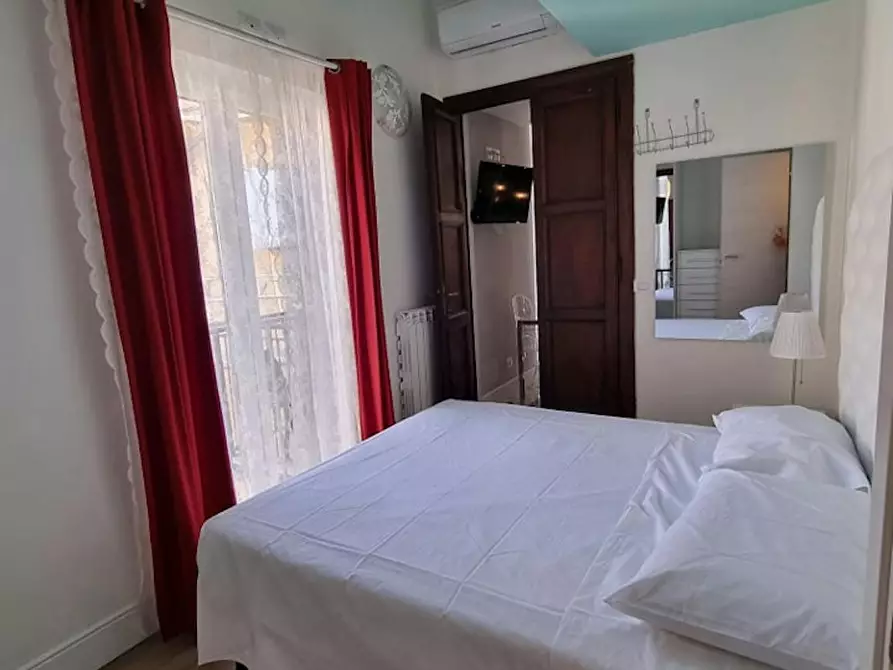 Immagine 4 di Camera in affitto  in Via dei Martiri del Popolo a Firenze