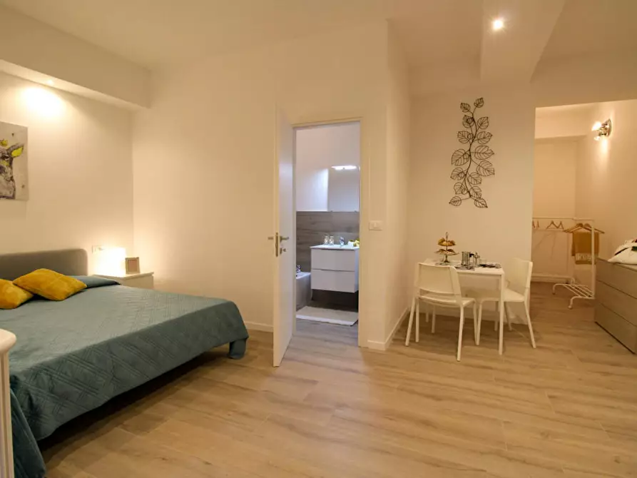 Immagine 1 di Camera in affitto  in Via Alessandro Menganti a Bologna