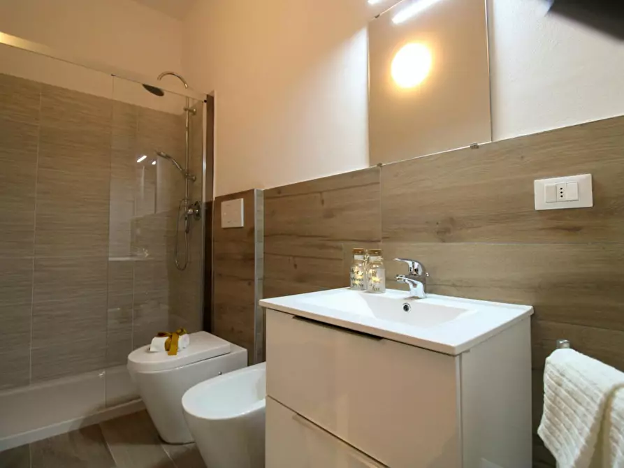 Immagine 8 di Camera in affitto  in Via Alessandro Menganti a Bologna