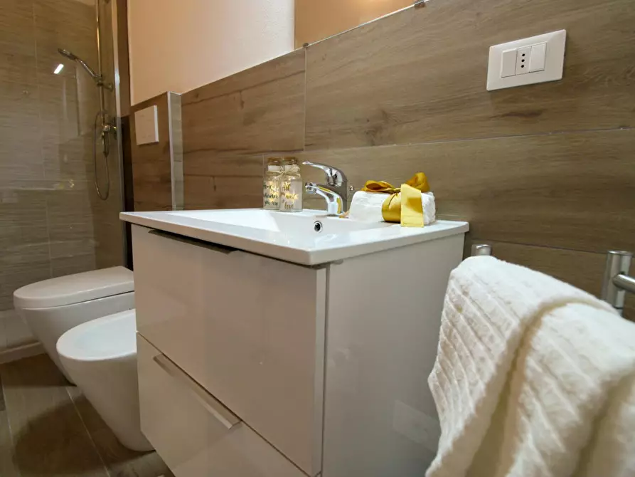 Immagine 5 di Camera in affitto  in Via Alessandro Menganti a Bologna