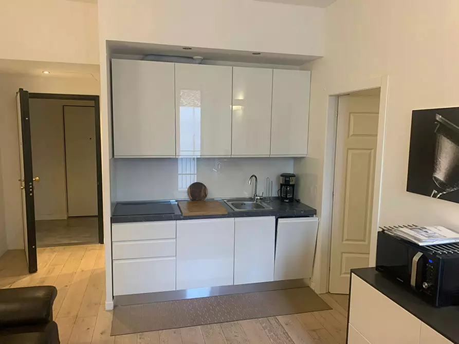 Immagine 4 di Appartamento in affitto  in Via Giuseppe Verdi a Firenze