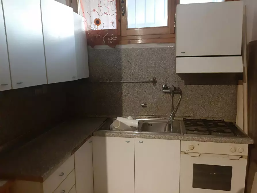 Immagine 9 di Camera in affitto  in Via delle Fragole a Bologna