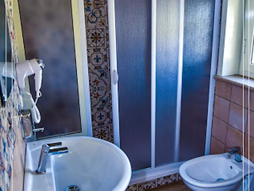 Immagine 6 di Camera in affitto  in Via Fanti a Porto Empedocle