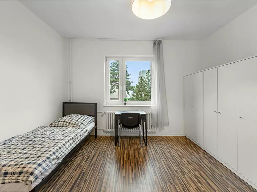 Immagine 1 di Camera condivisa in affitto  in Brienzer Straße a Berlin