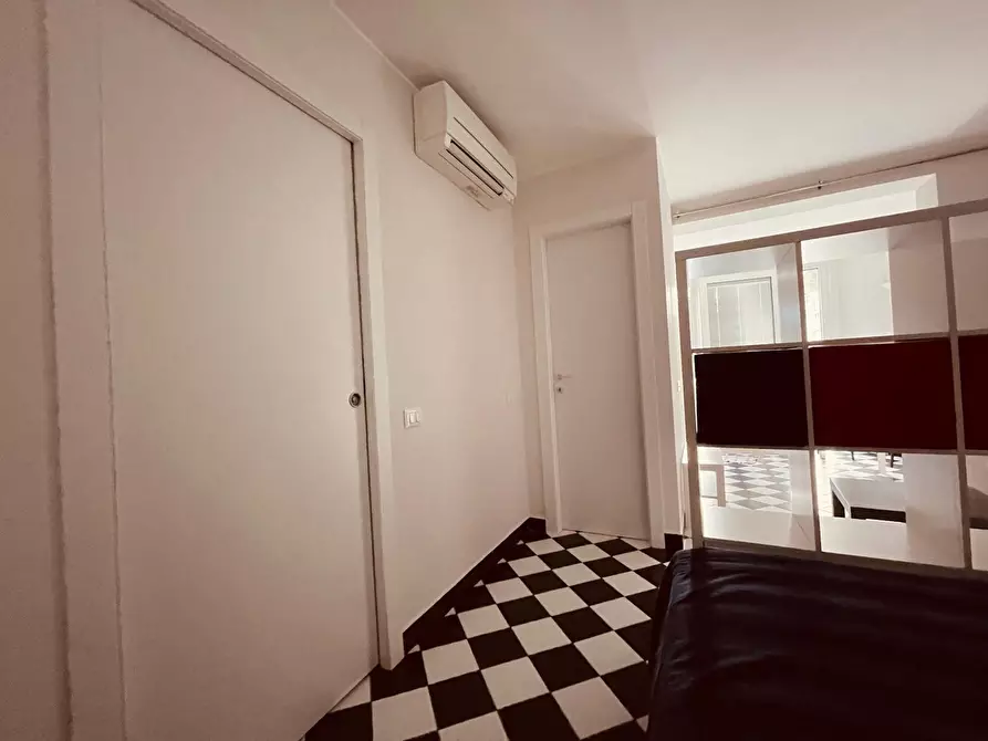 Immagine 3 di Appartamento in affitto  in Via Chioggia a Milano