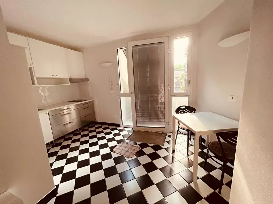 Immagine 8 di Appartamento in affitto  in Via Chioggia a Milano