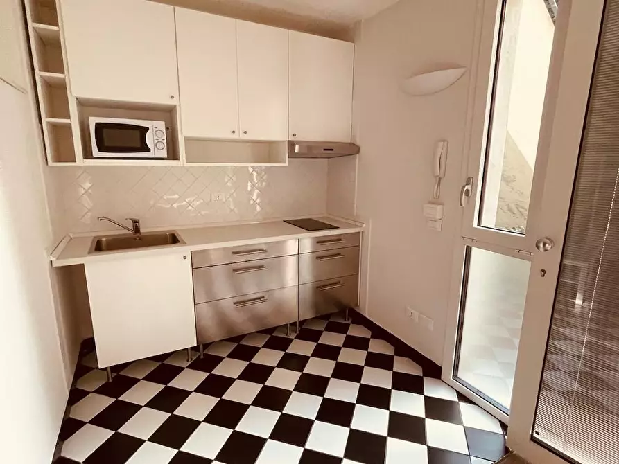 Immagine 9 di Appartamento in affitto  in Via Chioggia a Milano