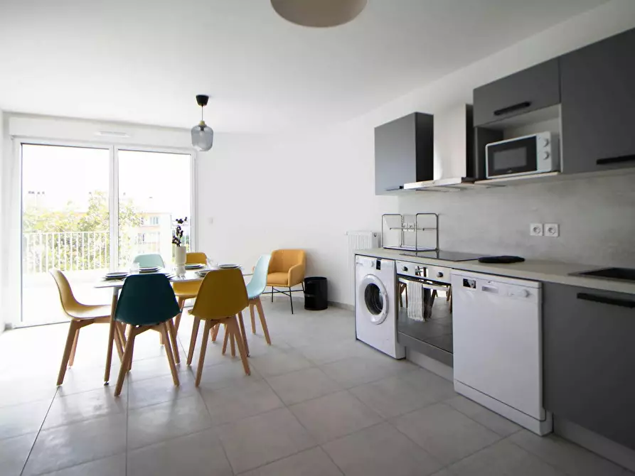 Immagine 6 di Camera in affitto  in Cours Émile Zola a Villeurbanne