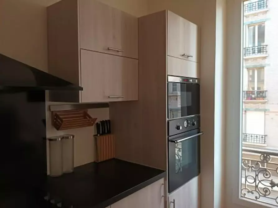 Immagine 3 di Appartamento in affitto  in Rue Marcadet a Paris 18