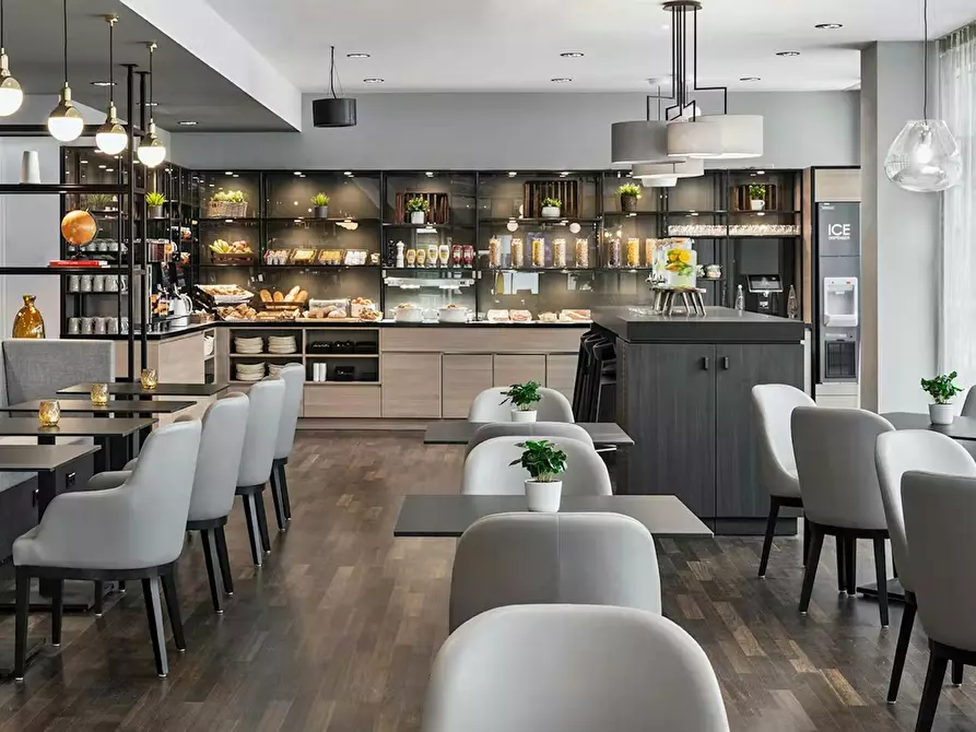 Immagine 6 di Appartamento in affitto  in Grafinger Straße a München