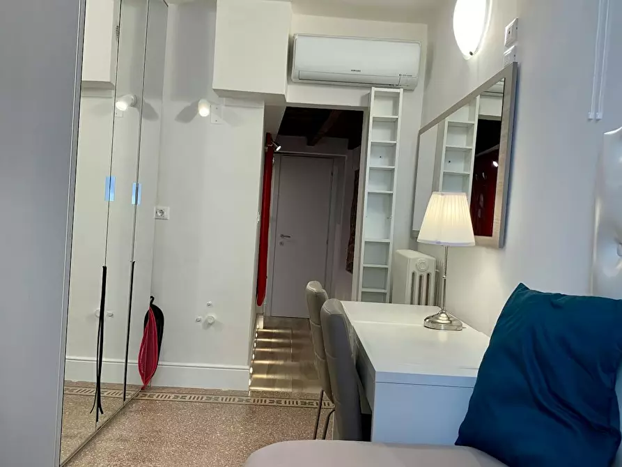 Immagine 7 di Camera condivisa in affitto  in Via San Gallo a Firenze