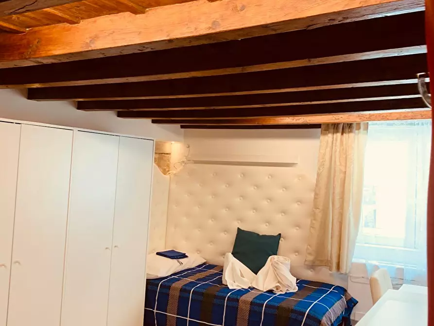 Immagine 1 di Camera condivisa in affitto  in Via San Gallo a Firenze