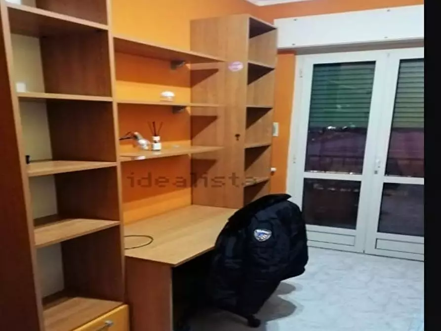 Immagine 2 di Camera in affitto  in Via Plava a Torino