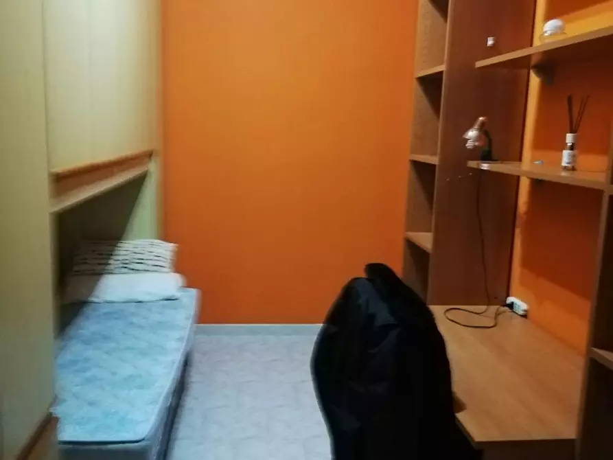 Immagine 1 di Camera in affitto  in Via Plava a Torino