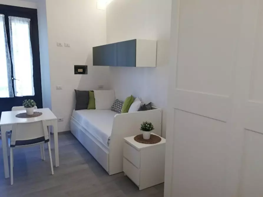 Immagine 9 di Casa indipendente in affitto  in Via Nino Oxilia a Milano