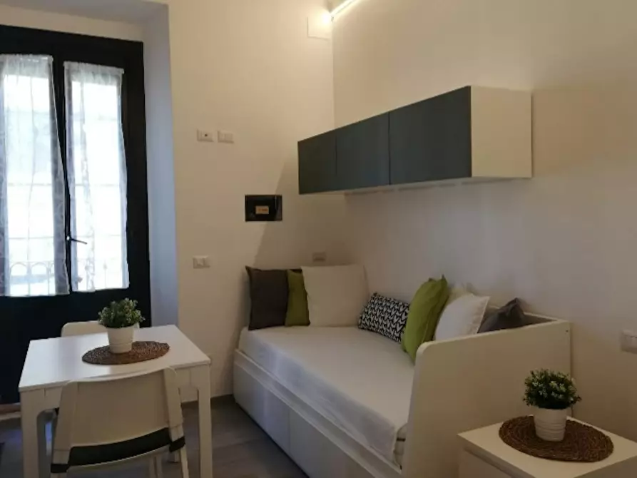 Immagine 4 di Casa indipendente in affitto  in Via Nino Oxilia a Milano