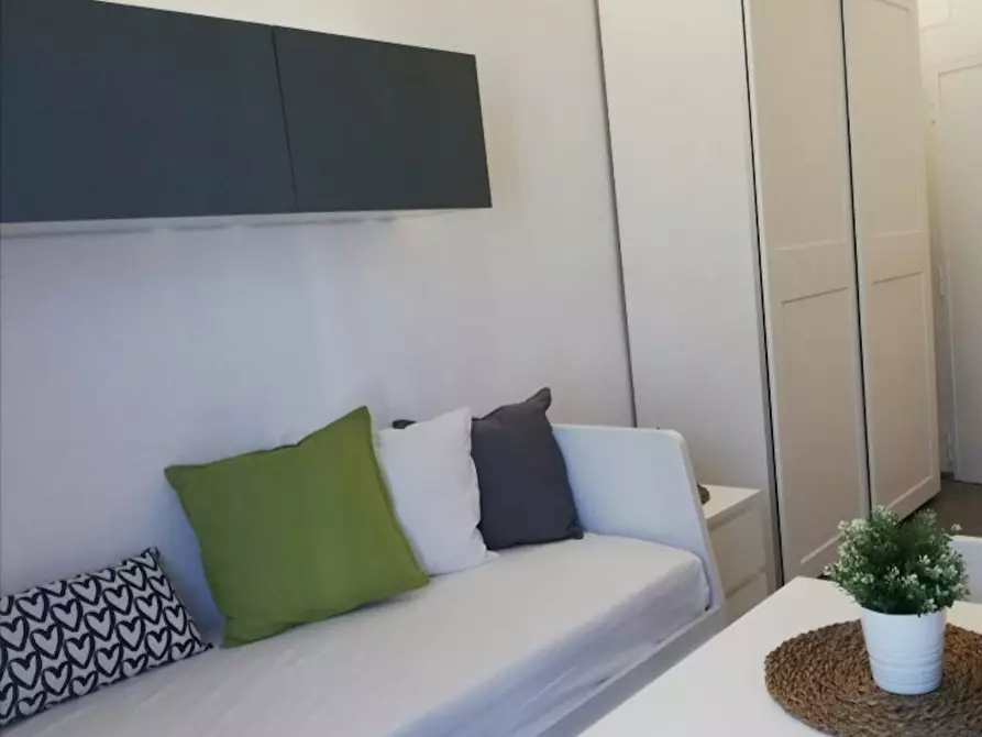 Immagine 8 di Casa indipendente in affitto  in Via Nino Oxilia a Milano