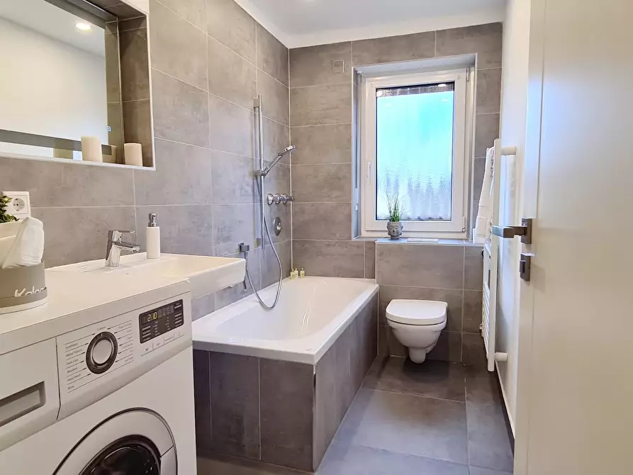 Immagine 2 di Appartamento in affitto  in Südparkallee a München