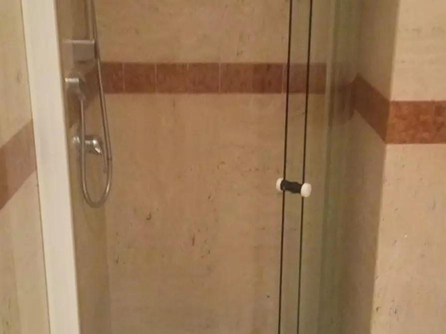 Immagine 6 di Camera in affitto  in Via dei Mille a Roma