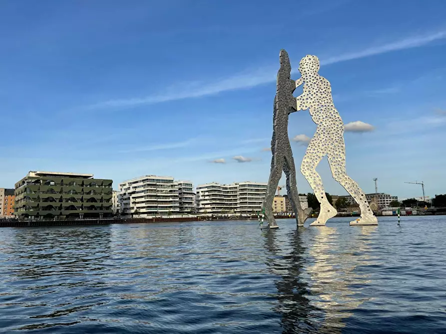 Immagine 7 di Appartamento in affitto  in Stralauer Allee a Berlin Friedrichshain
