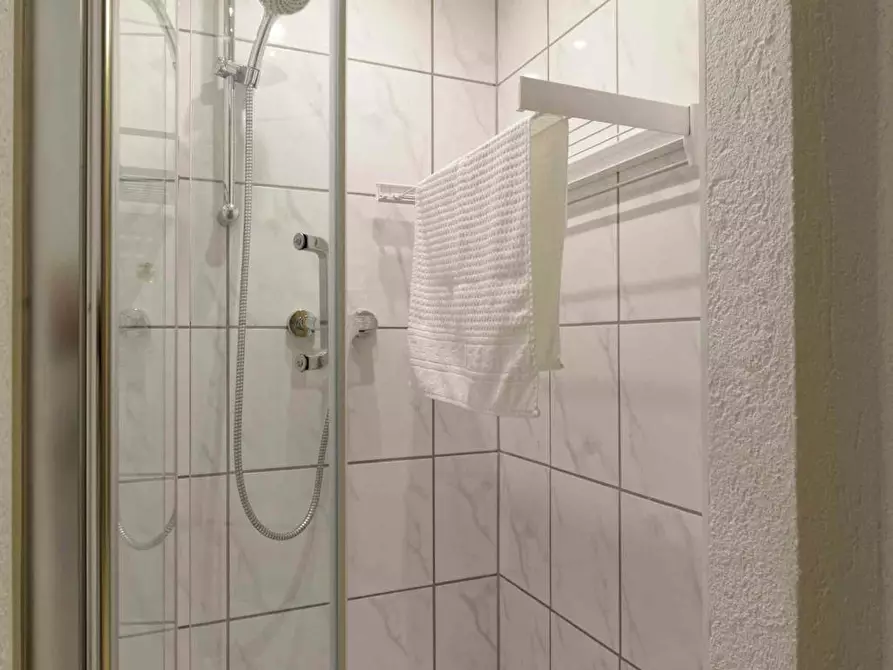 Immagine 9 di Appartamento in affitto  in Neukelsterbacher Straße a Kelsterbach