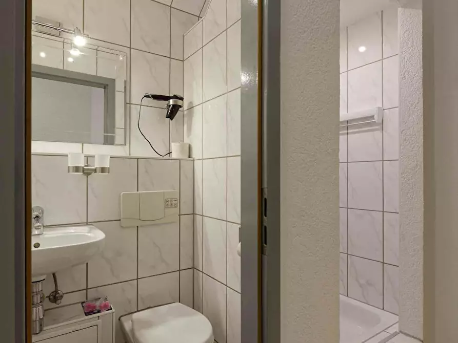 Immagine 7 di Appartamento in affitto  in Neukelsterbacher Straße a Kelsterbach