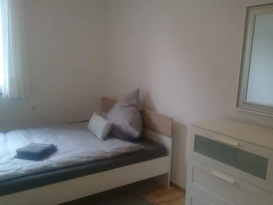 Immagine 7 di Appartamento in affitto  in Obere Karlstraße a Buckenhof