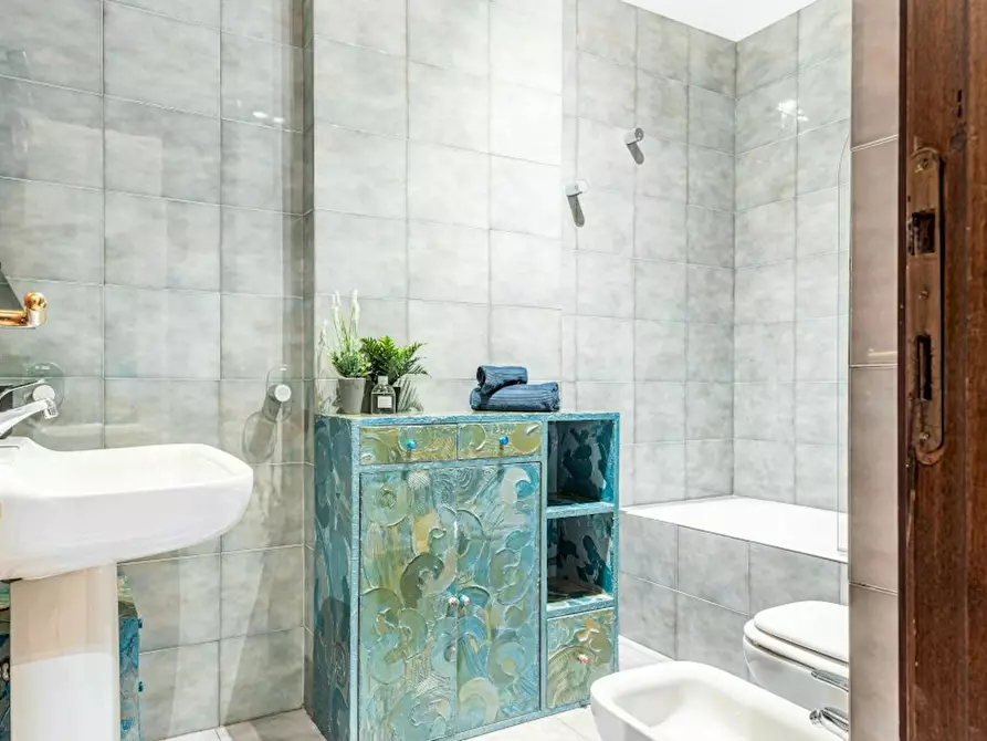 Immagine 7 di Camera in affitto  in Via Coluccio Salutati a Milano