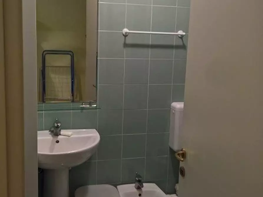 Immagine 4 di Camera in affitto  in Via Bartolomeo Eustachi a Milano