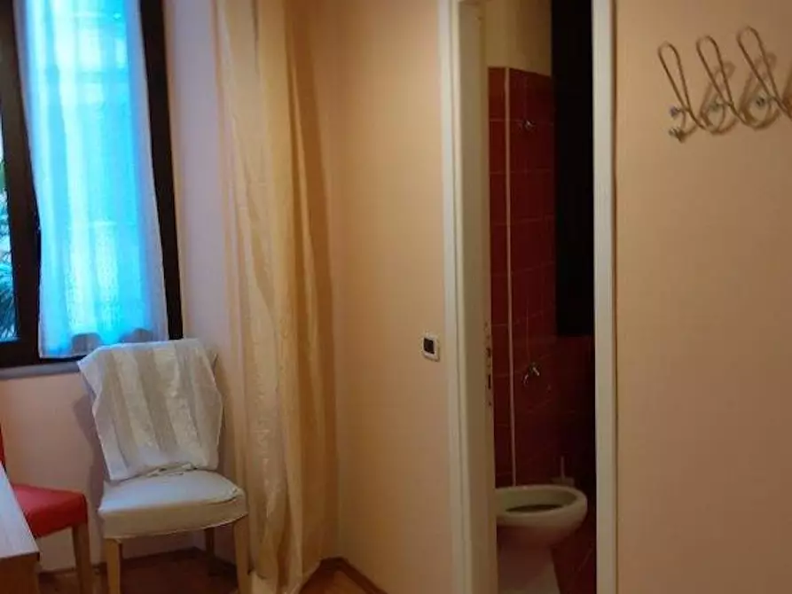 Immagine 4 di Camera in affitto  in Via Bartolomeo Eustachi a Milano