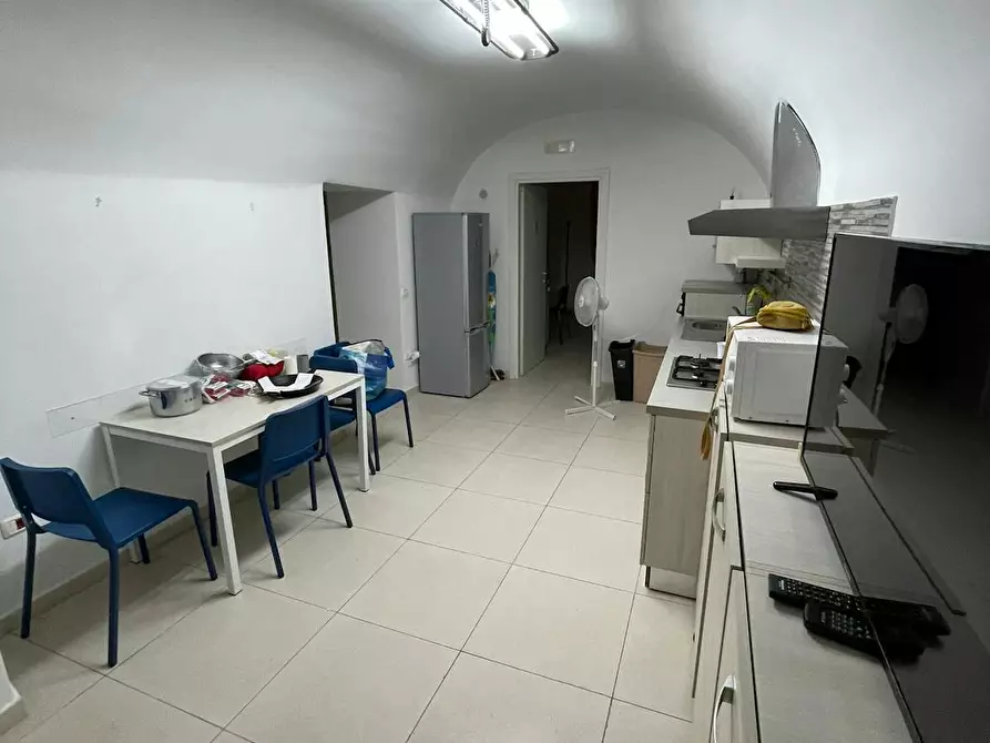 Immagine 3 di Camera in affitto  in Via Luigi Settembrini a Napoli