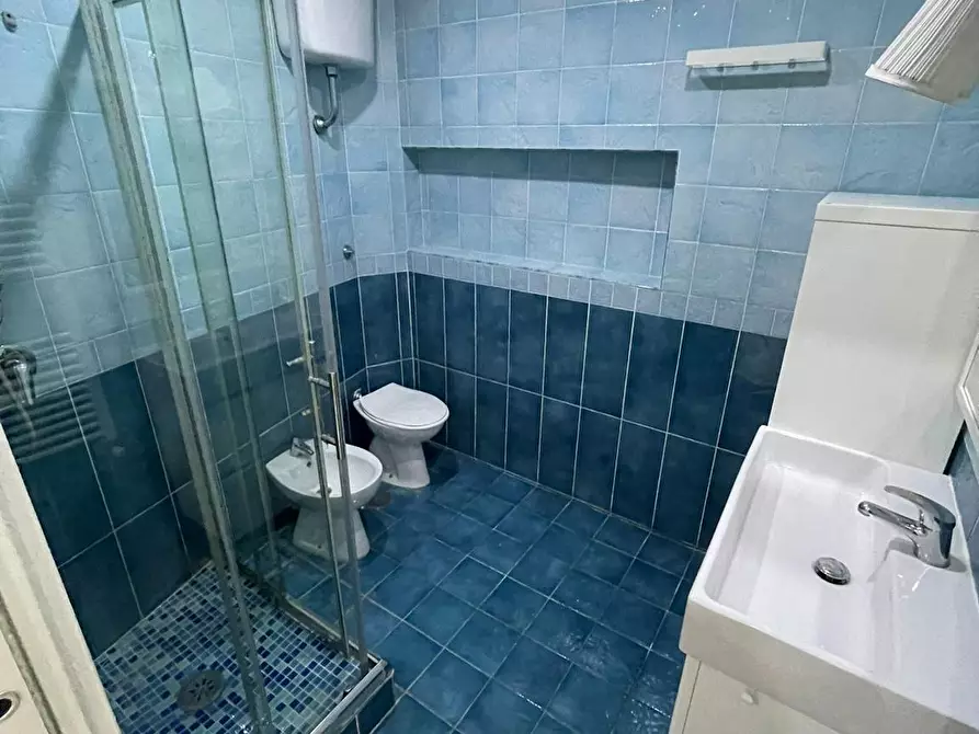 Immagine 6 di Camera in affitto  in Via Luigi Settembrini a Napoli