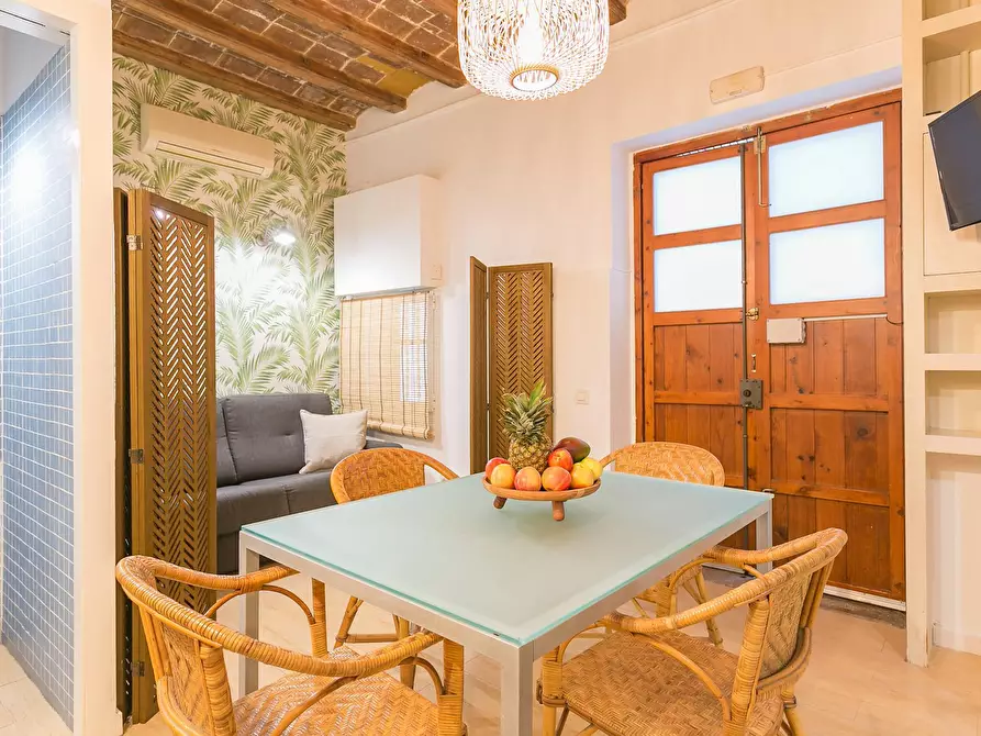 Immagine 1 di Appartamento in affitto  in Carrer del Baluard a Barcelona