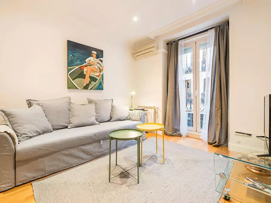 Immagine 7 di Appartamento in affitto  in Calle de Manuela Malasaña a Madrid