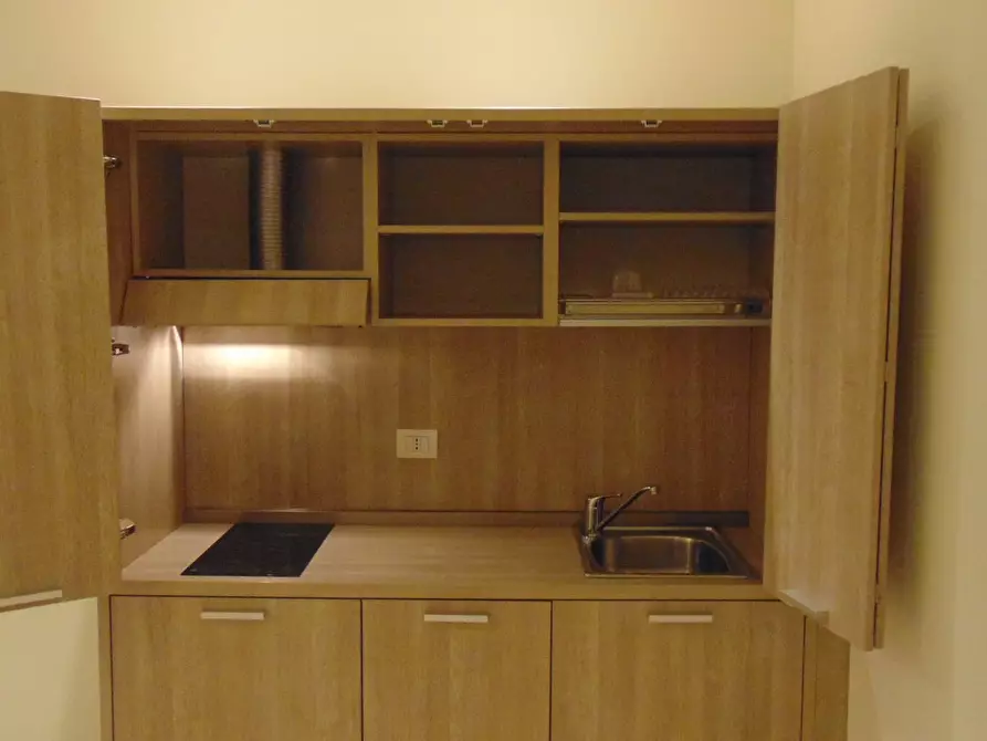 Immagine 6 di Camera in affitto  in Via Torino a Ala Di Stura