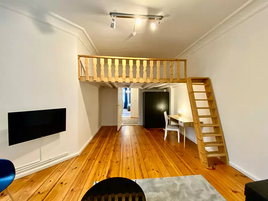 Immagine 6 di Appartamento in affitto  in Ebertystraße a Berlin Friedrichshain