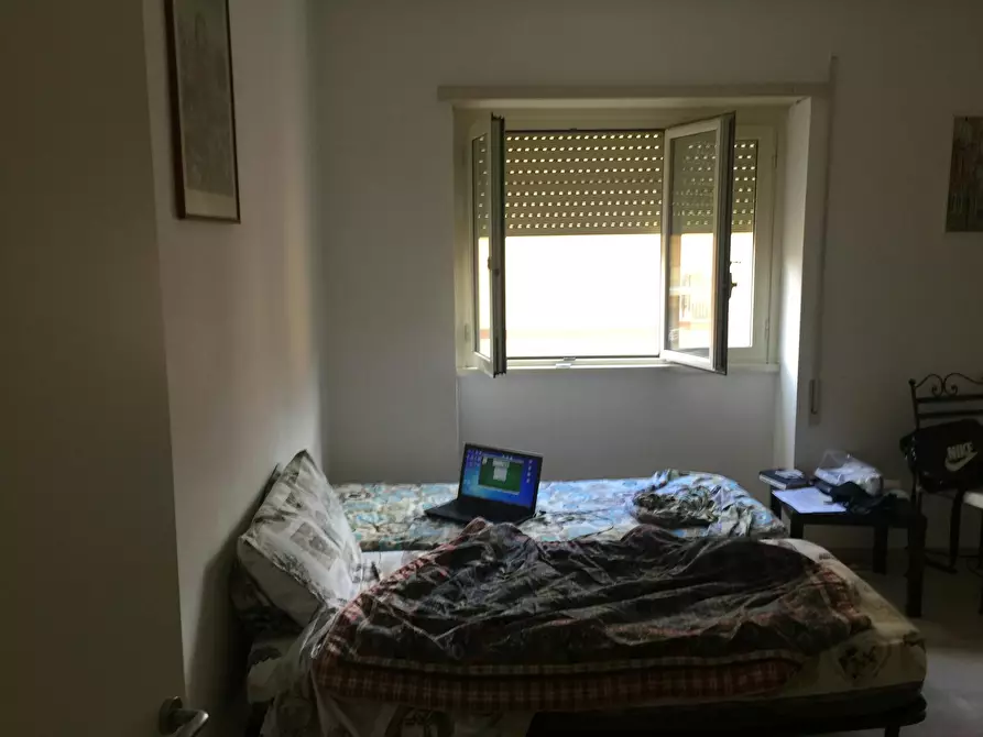 Immagine 1 di Camera in affitto  in Via Latisana a Roma