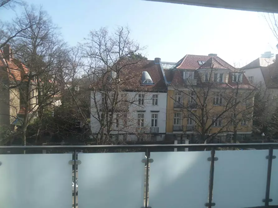 Immagine 9 di Appartamento in affitto  in Lindenallee a Berlin