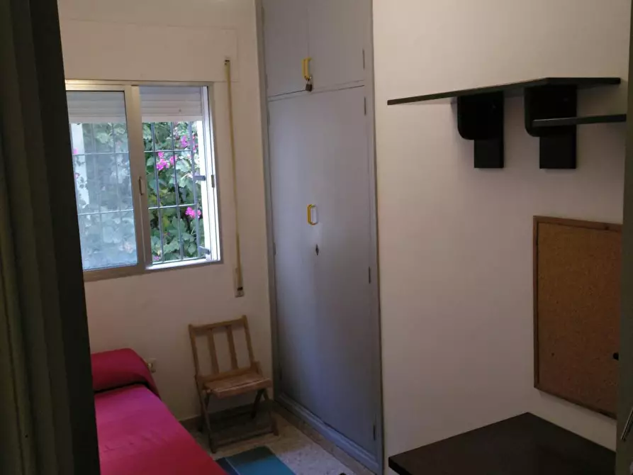 Immagine 3 di Camera in affitto  in Calle Padre Manjón a Sevilla